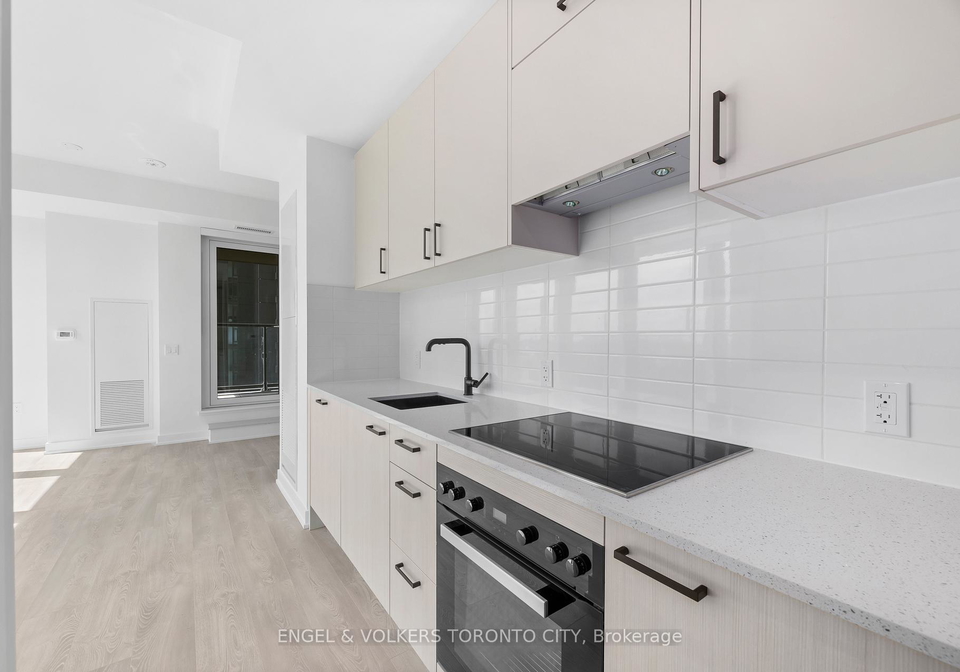 5-quarrington-lane-north-york-ontario-c13076666