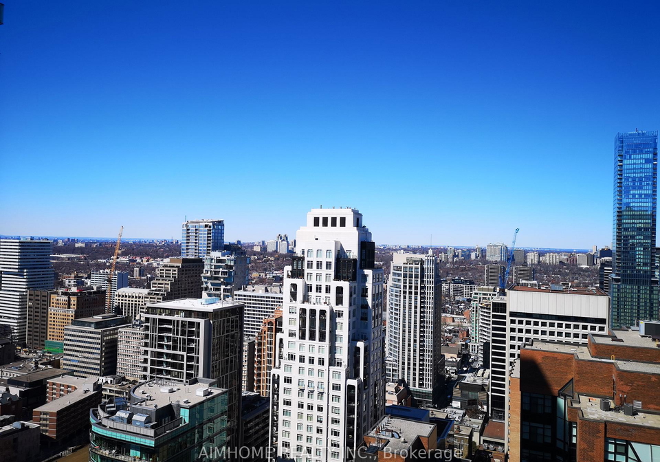 1080-bay-street-toronto-ontario-c13076712