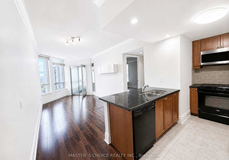 500-doris-avenue-north-york-ontario-c13076854