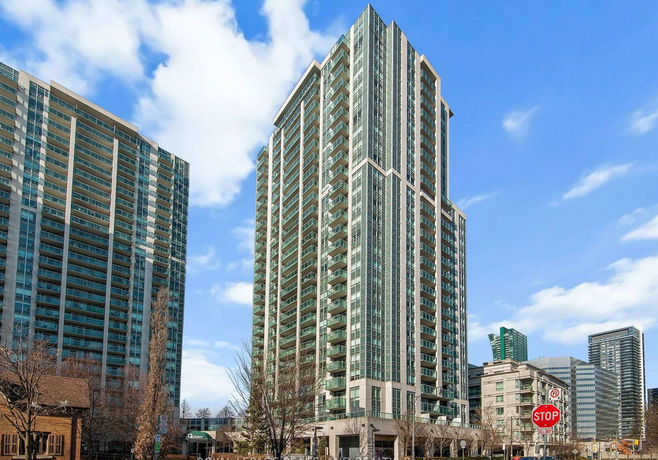 16-harrison-garden-boulevard-north-york-ontario-c13076872