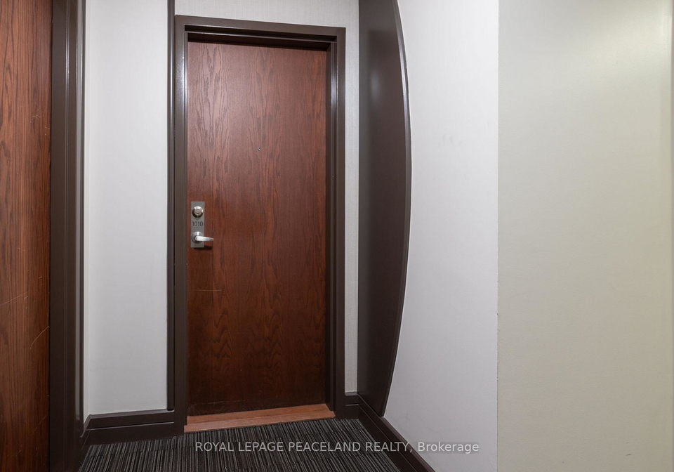 16-harrison-garden-boulevard-north-york-ontario-c13076872
