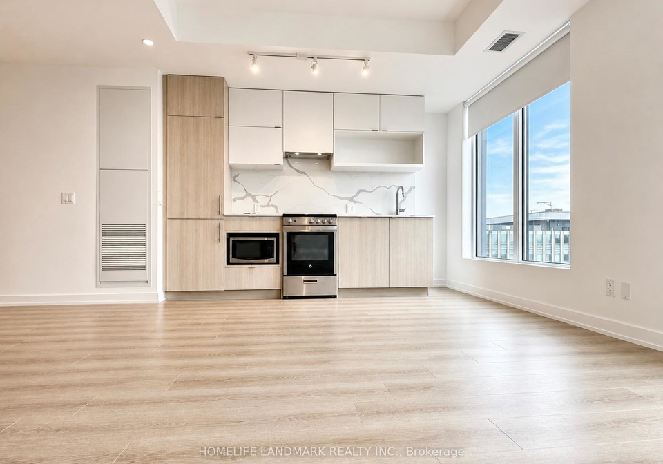 100-queen-street-e-toronto-ontario-c13076926