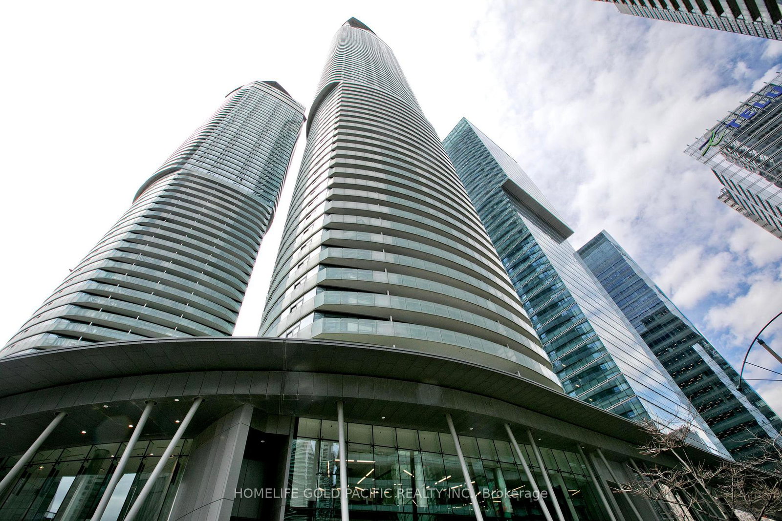 14-york-street-toronto-ontario-c13076944