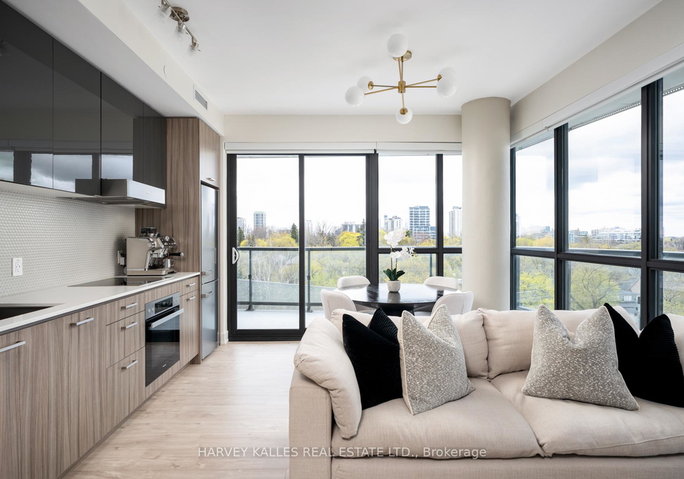 11-lillian-street-toronto-ontario-c13077050