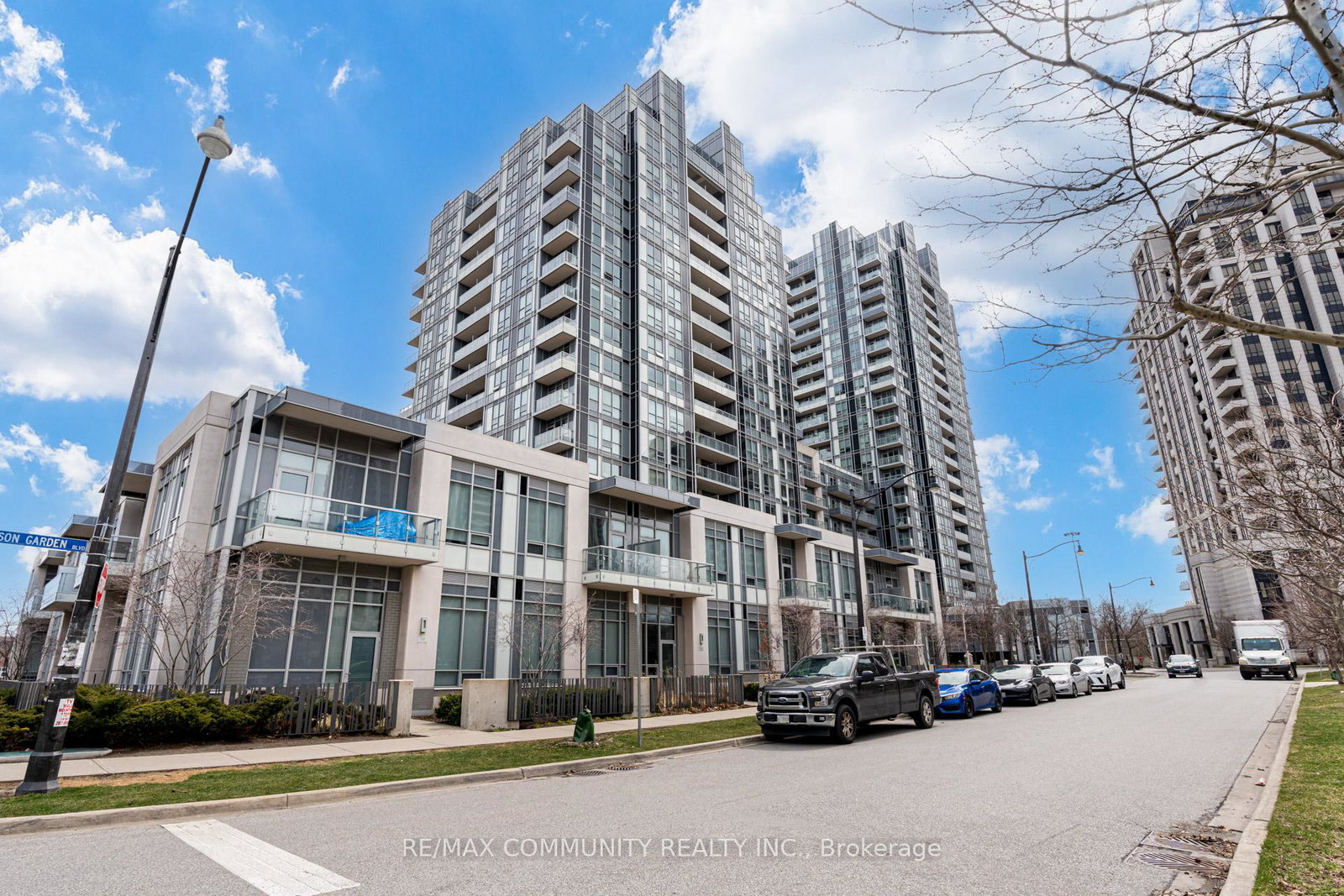 120-harrison-garden-boulevard-north-york-ontario-c13077202