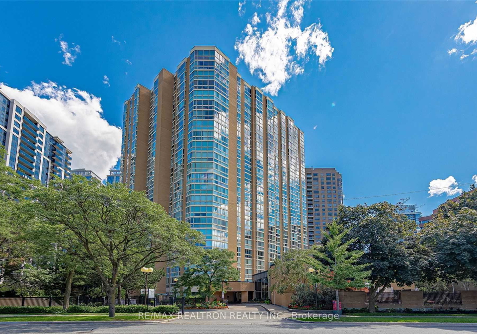 131-beecroft-avenue-toronto-ontario-c13077248