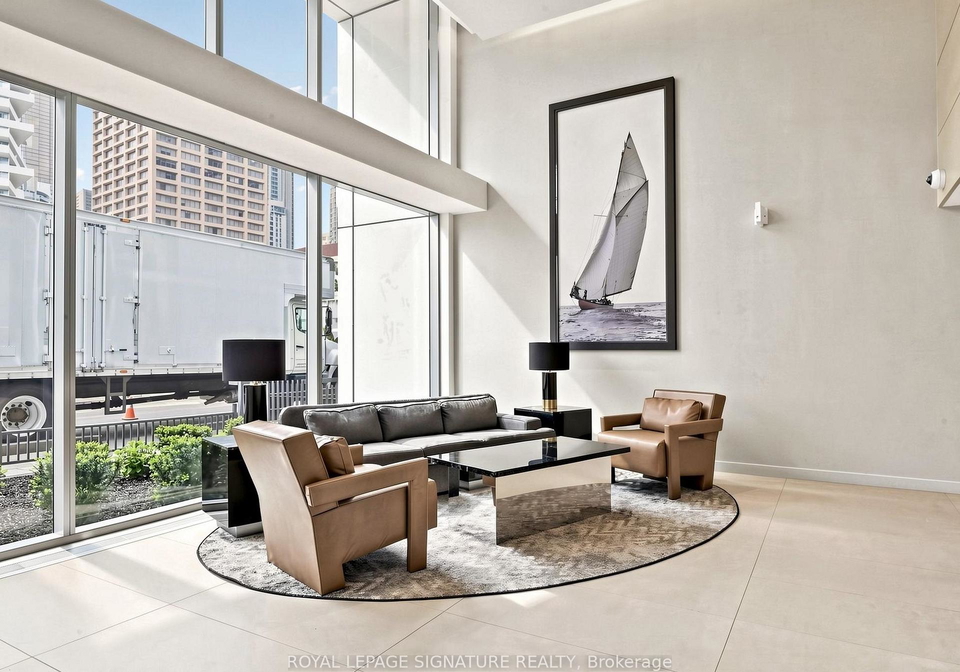 39-queens-quay-e-toronto-ontario-c13077350
