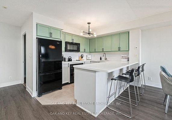 245-davisville-avenue-toronto-ontario-c13077470
