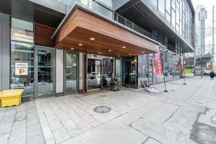 290-adelaide-street-w-toronto-ontario-c13077678