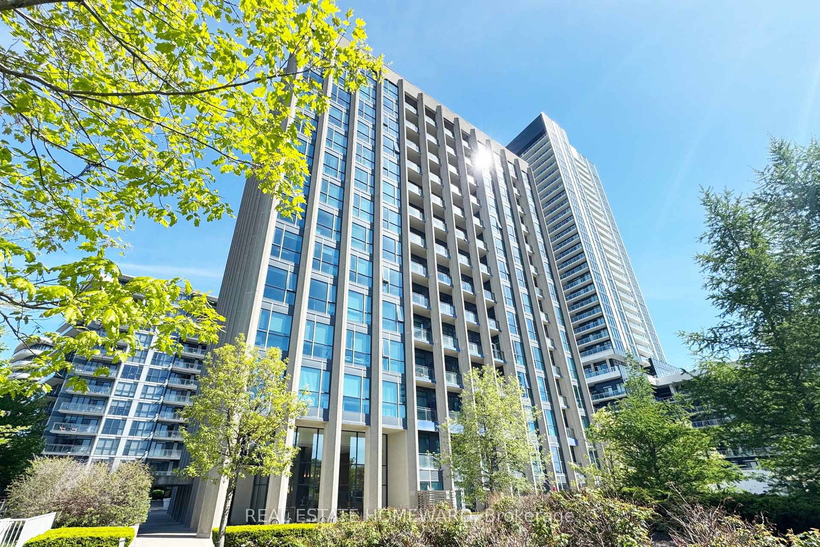 75-the-donway-way-w-north-york-ontario-c13077714