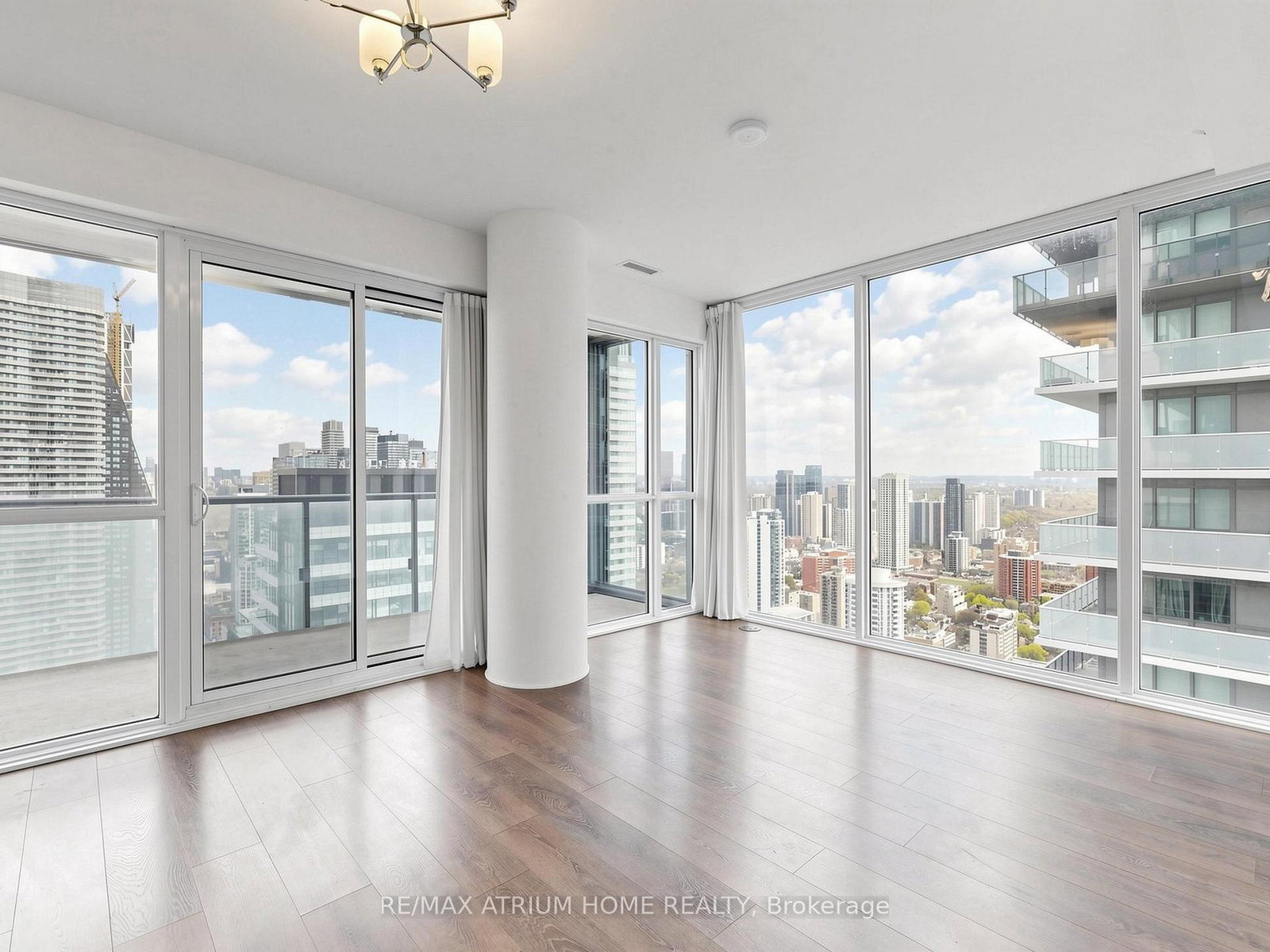 15-grenville-street-toronto-ontario-c13077786