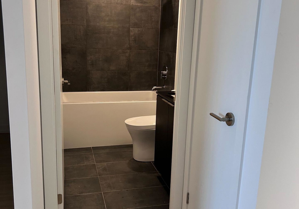 8-wellesley-street-w-toronto-ontario-c13077958