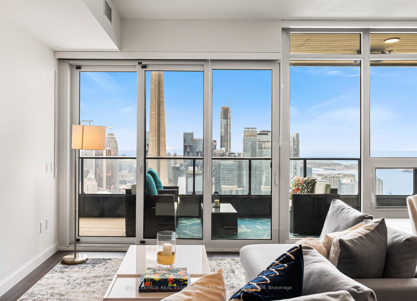 3-concord-cityplace-way-toronto-ontario-c13077988