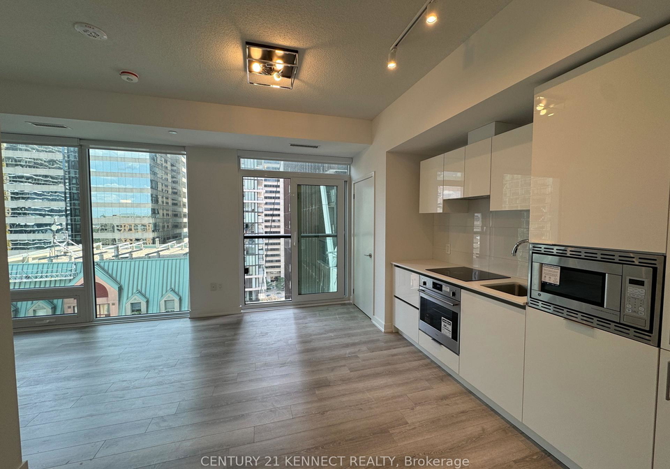 121-st-patrick-street-toronto-ontario-c13078014