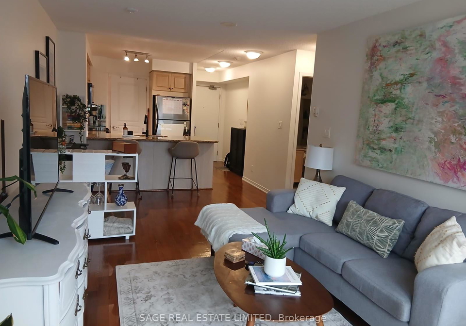 308-palmerston-avenue-toronto-ontario-c13078056