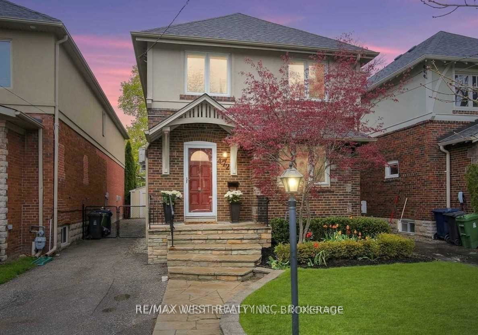 472-roselawn-avenue-toronto-ontario-c13078104