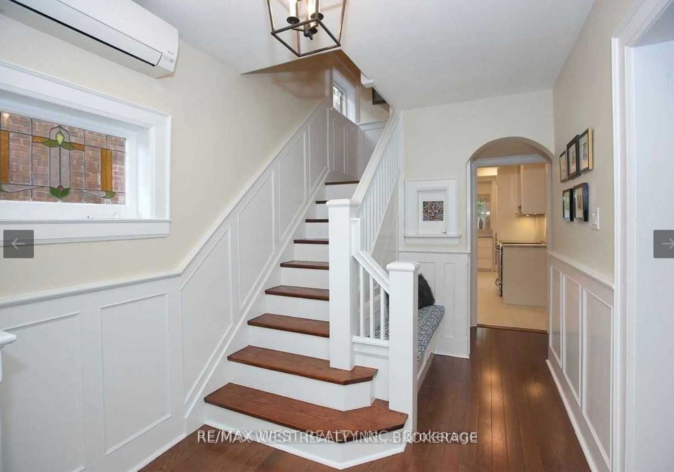 472-roselawn-avenue-toronto-ontario-c13078104
