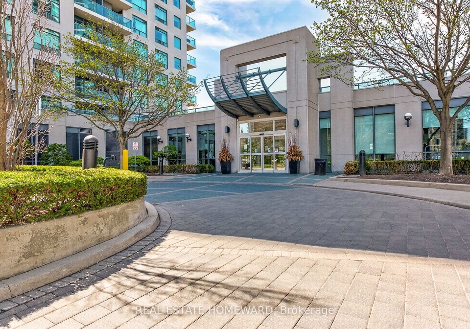 30-harrison-garden-boulevard-north-york-ontario-c13078328