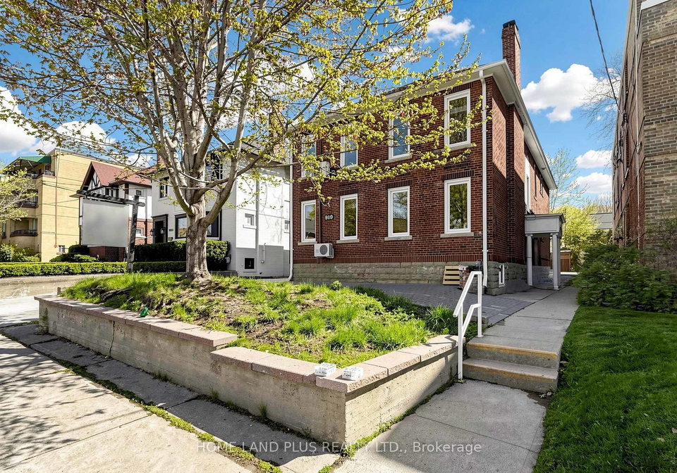 919-avenue-road-toronto-ontario-c13078692