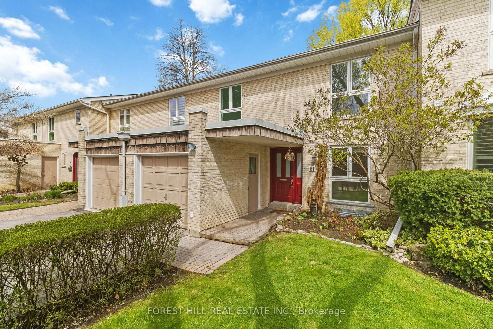 61-snowshoe-mill-way-north-york-ontario-c13078796