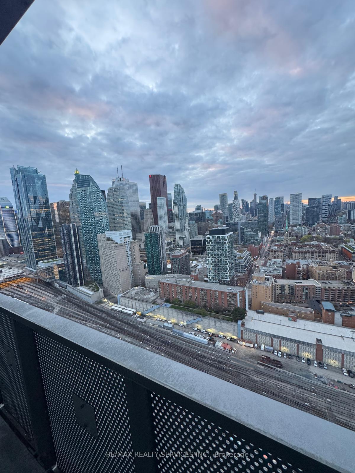 55-copper-street-toronto-ontario-c13078874