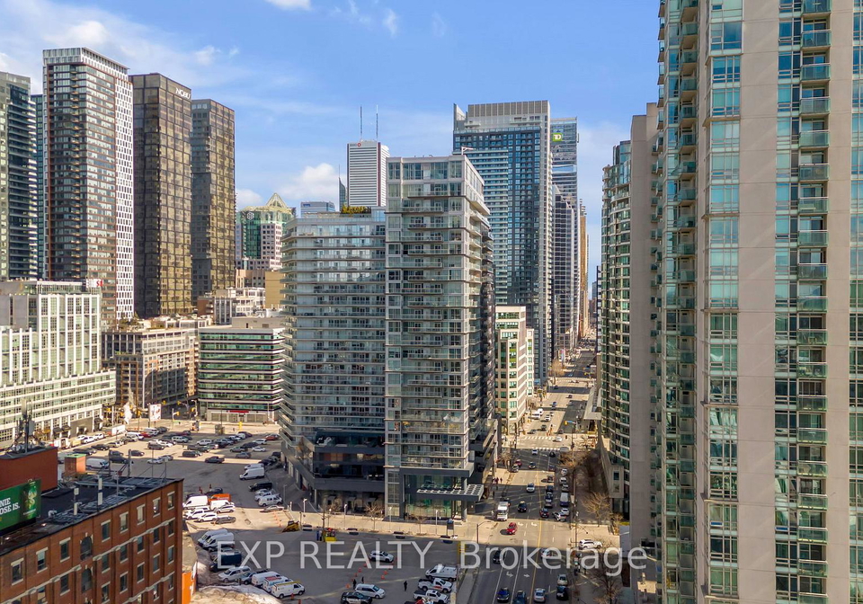 352-front-street-w-toronto-ontario-c13078960