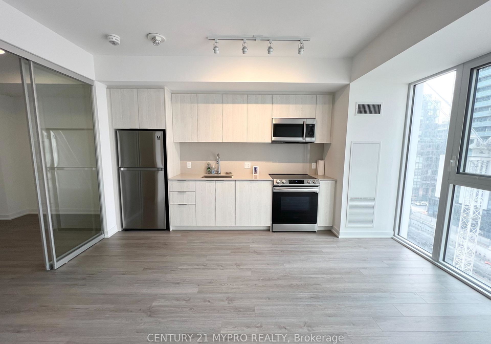 357-king-street-w-toronto-ontario-c13079026