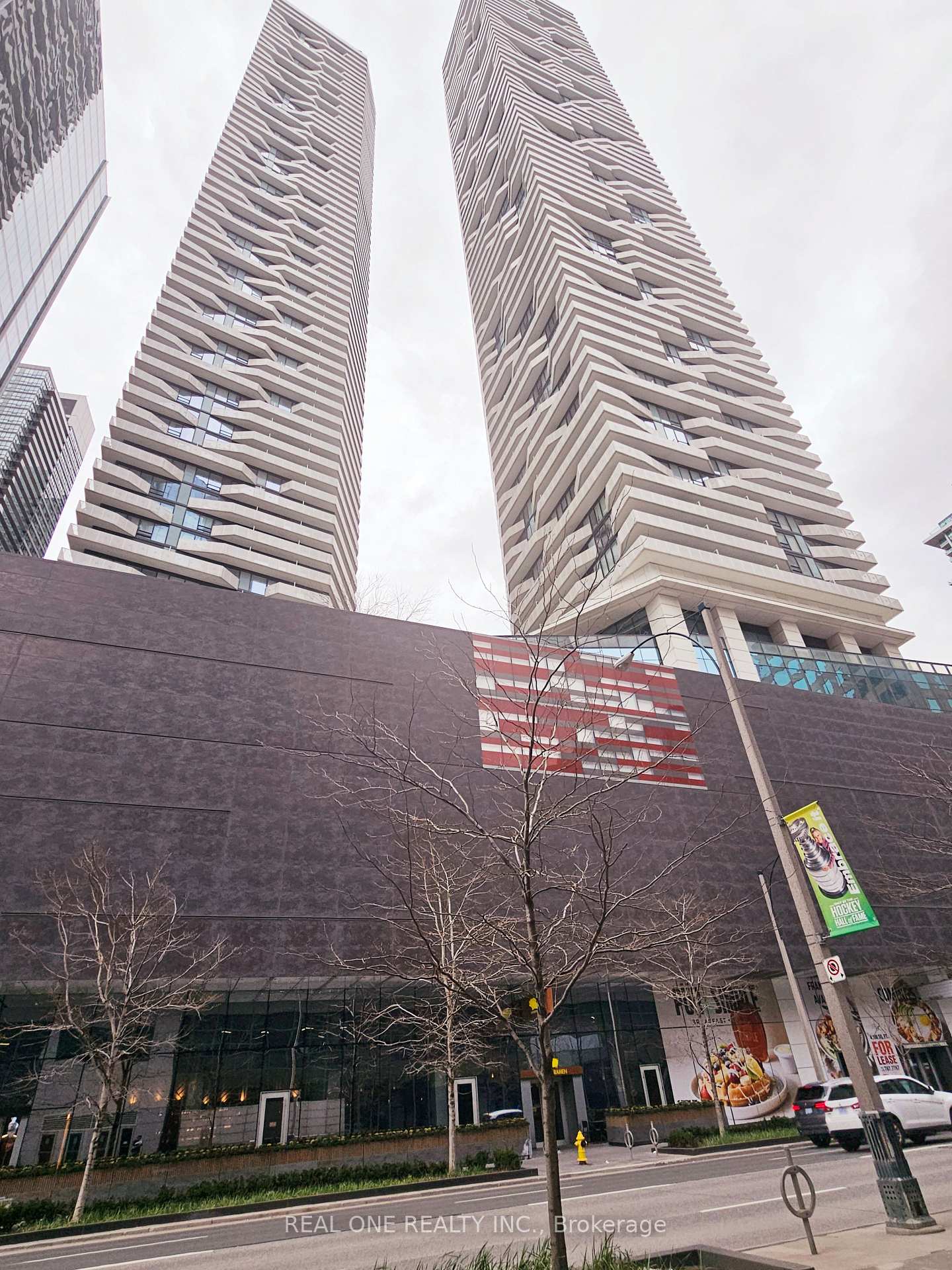 88-harbour-street-toronto-ontario-c13079280