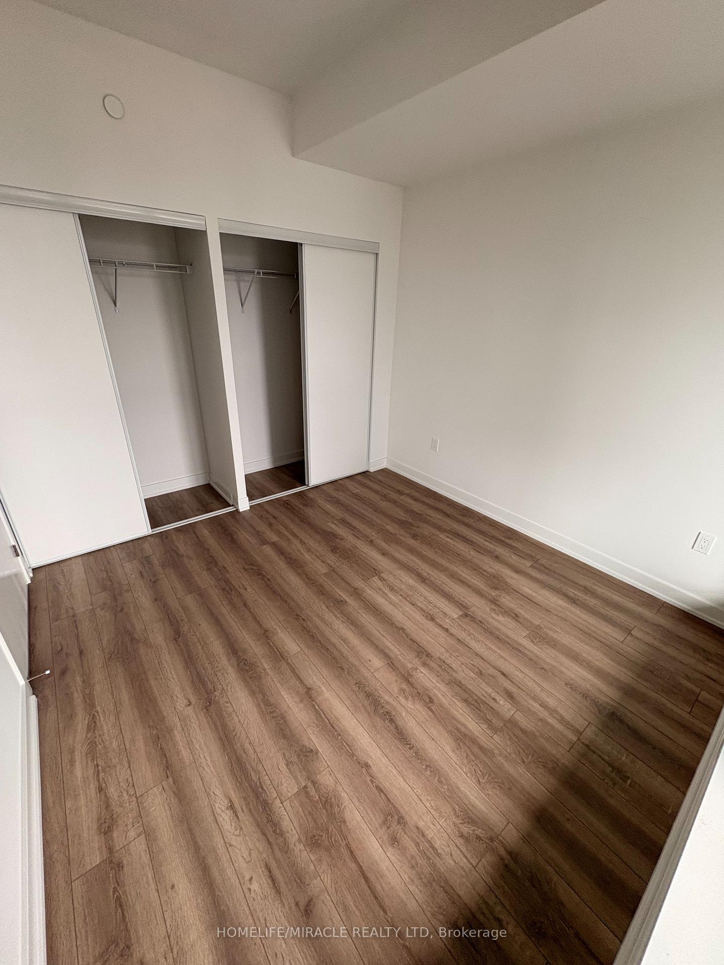 1-quarrington-lane-north-york-ontario-c13079512