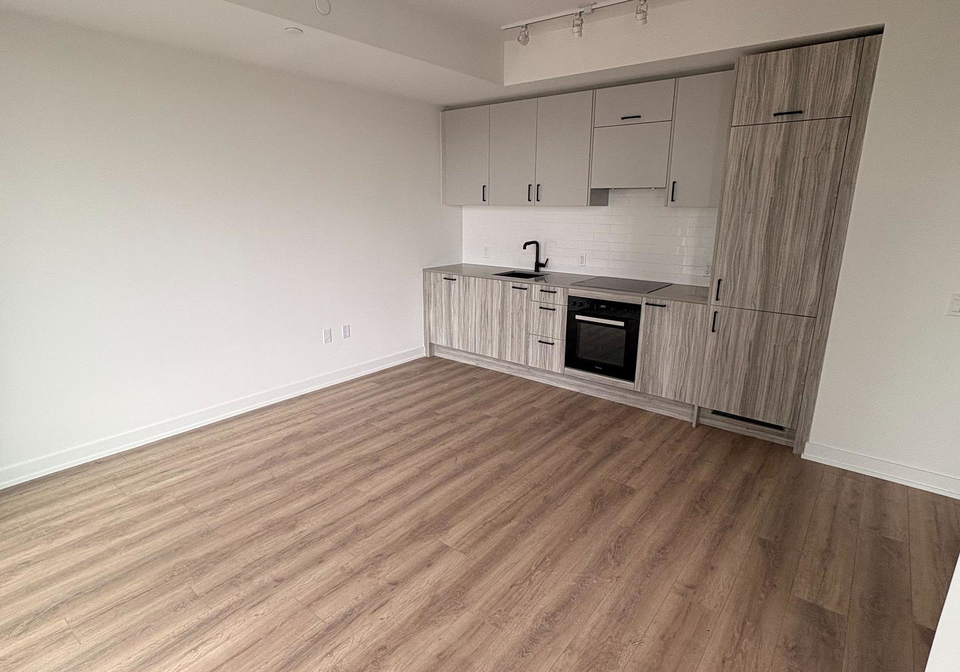 1-quarrington-lane-north-york-ontario-c13079512