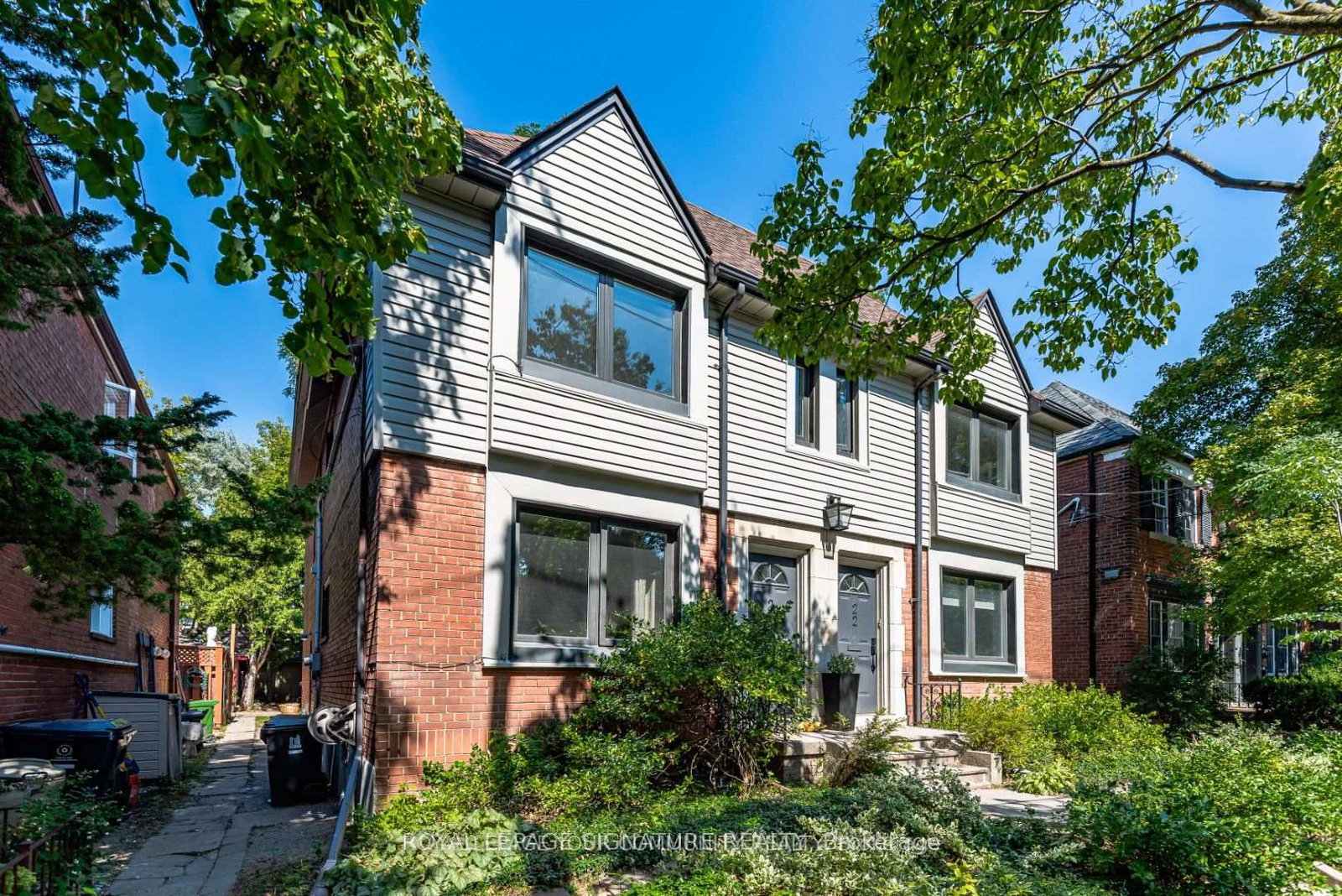 20-strathgowan-avenue-toronto-ontario-c13079626