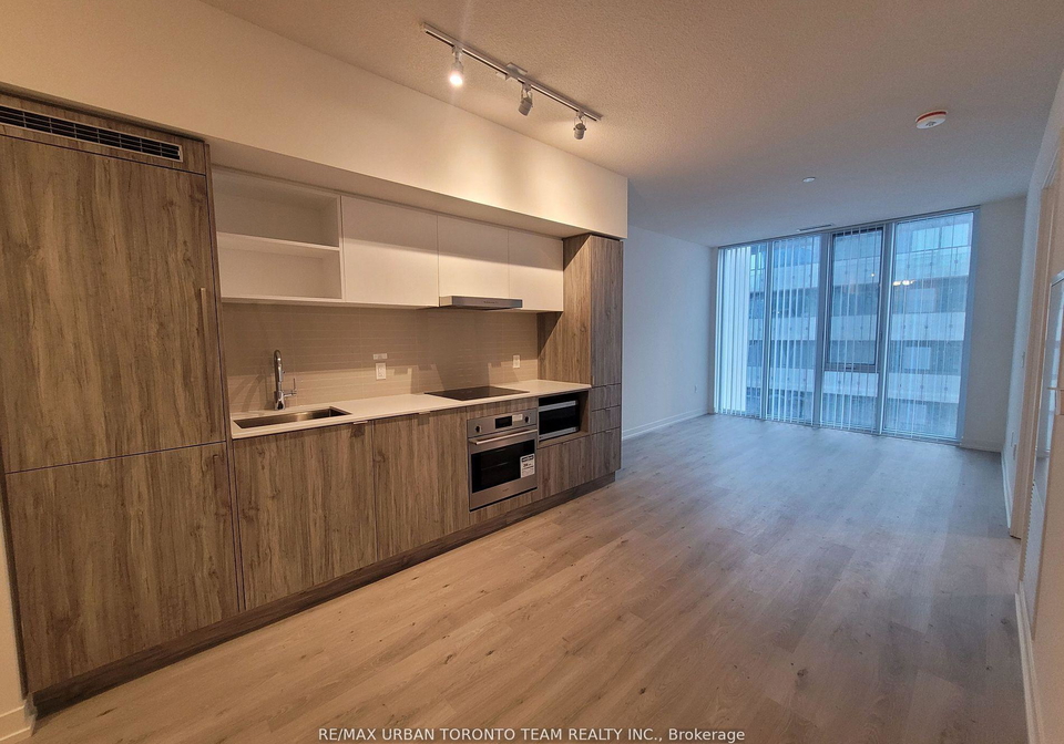138-downes-street-toronto-ontario-c13079660