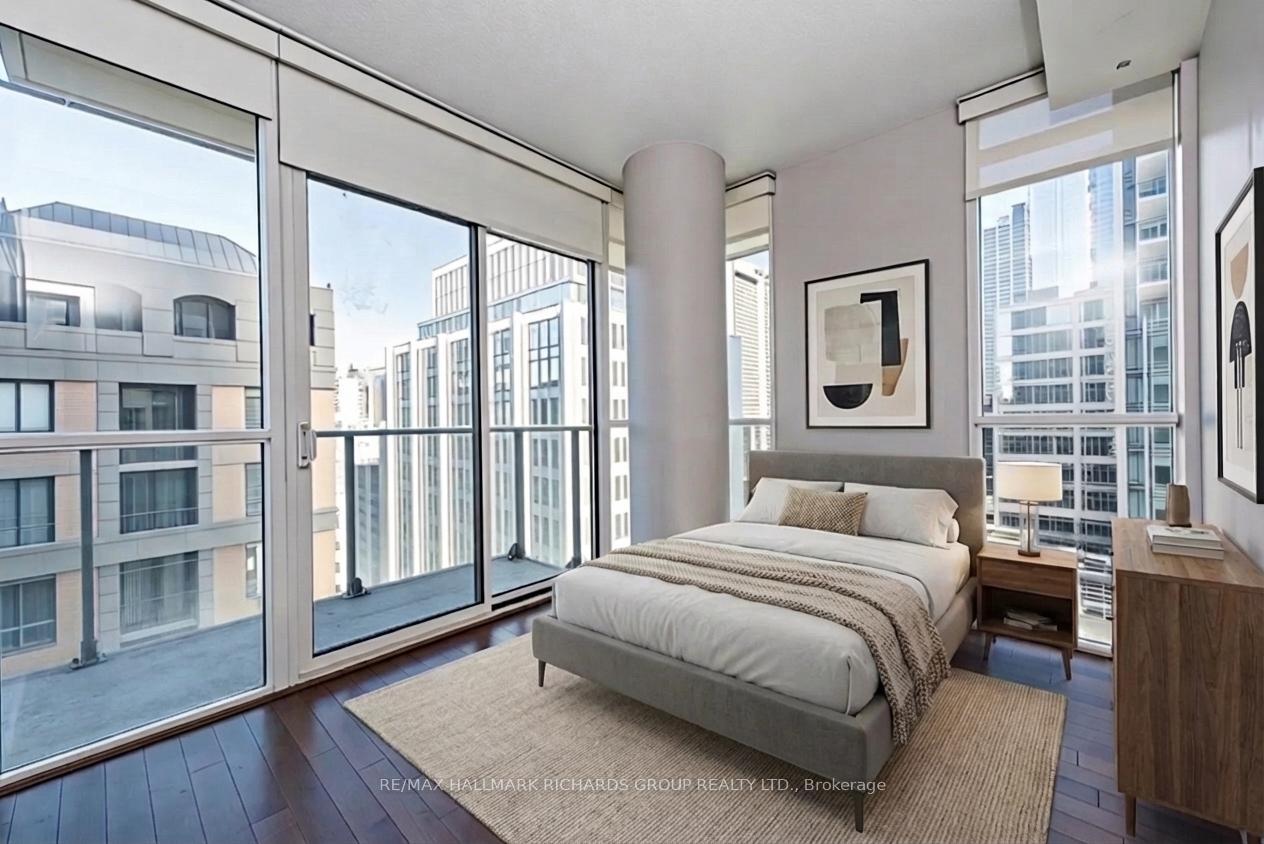 126-simcoe-street-toronto-ontario-c13079794