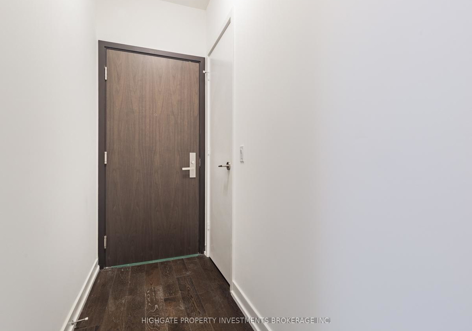 1-yorkville-avenue-toronto-ontario-c13080166
