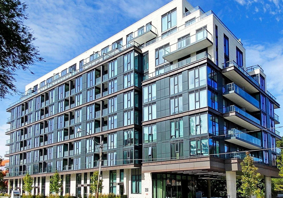 250-lawrence-avenue-w-toronto-ontario-c13080638