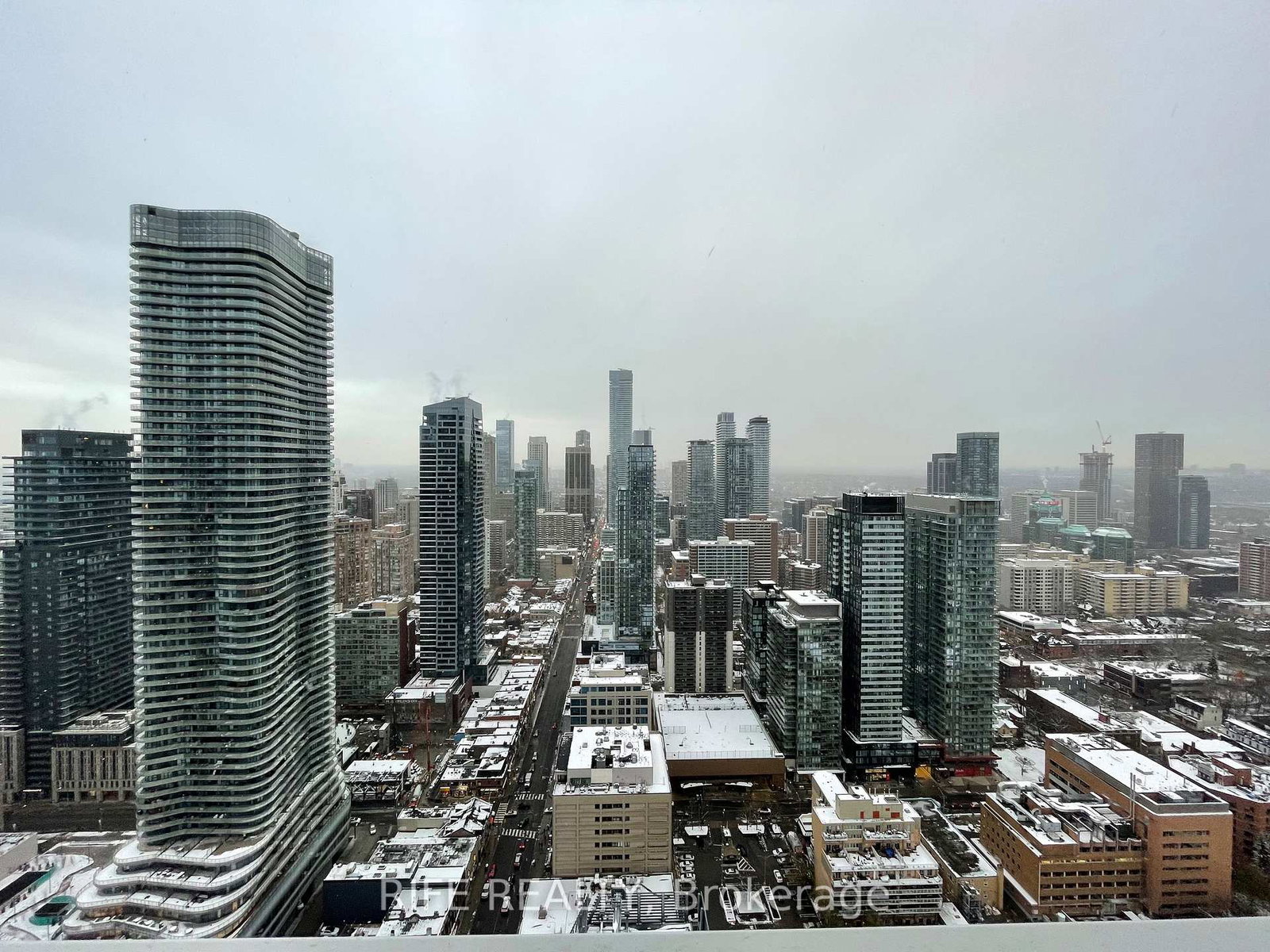 501-yonge-street-toronto-ontario-c13080682