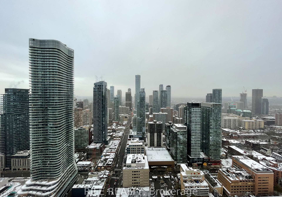 501-yonge-street-toronto-ontario-c13080682