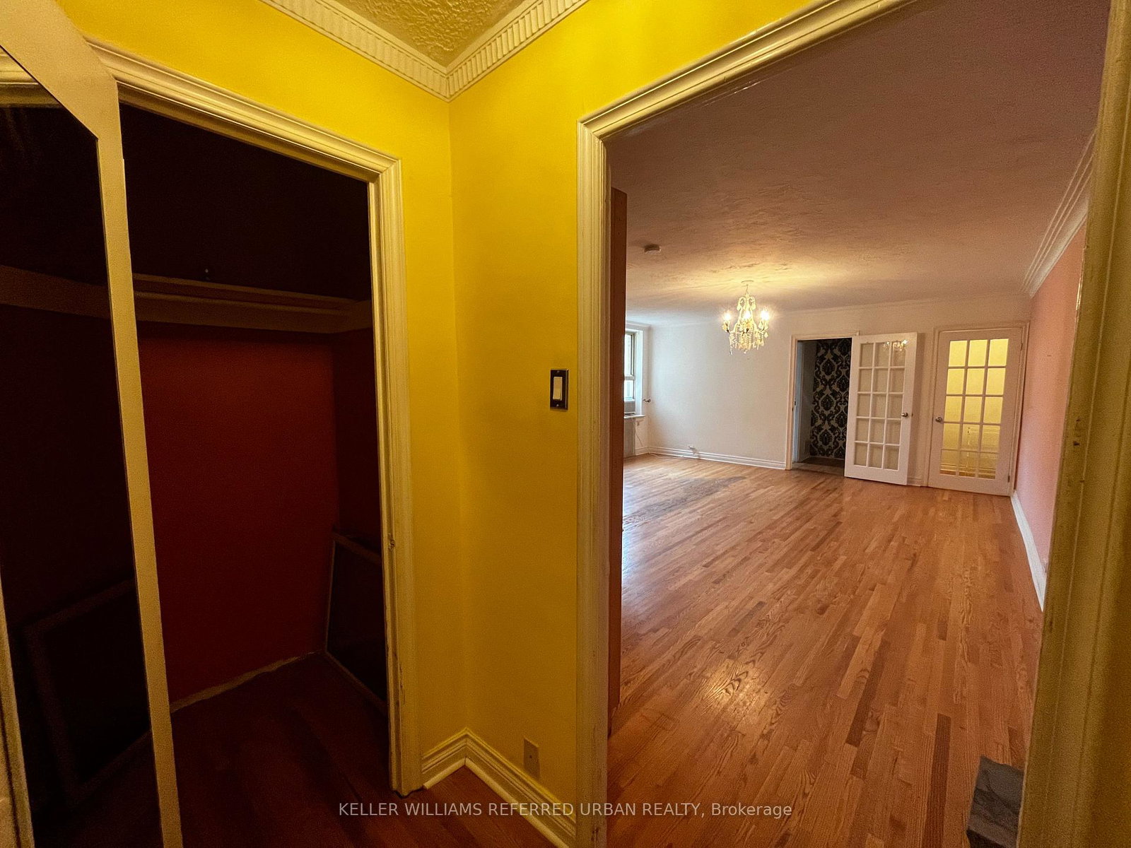 150-farnham-avenue-toronto-ontario-c13080756