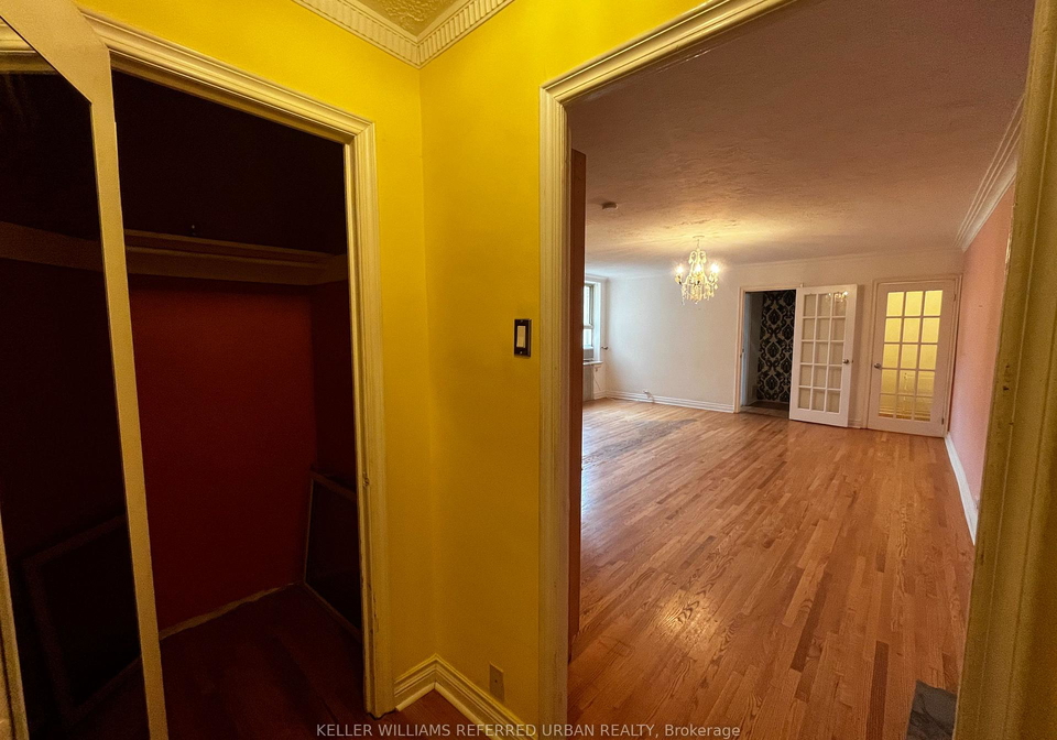 150-farnham-avenue-toronto-ontario-c13080756