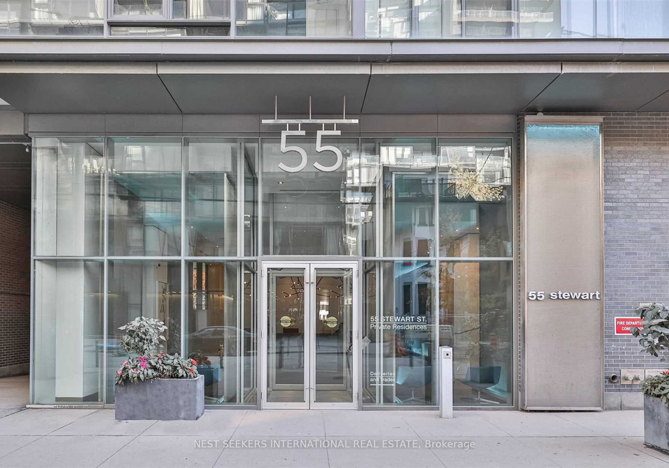 55-stewart-street-toronto-ontario-c13080812