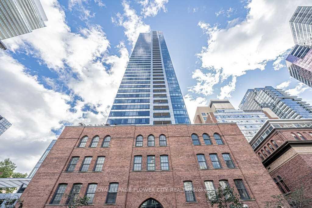 5-st-joseph-street-toronto-ontario-c13080820