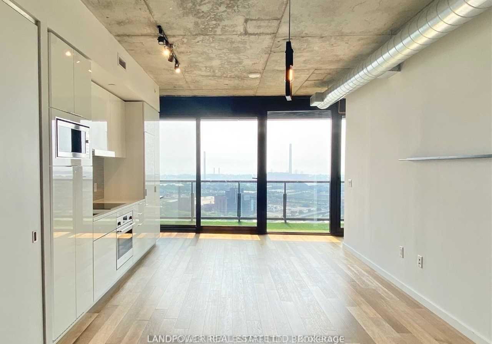 170-bayview-avenue-toronto-ontario-c13080834