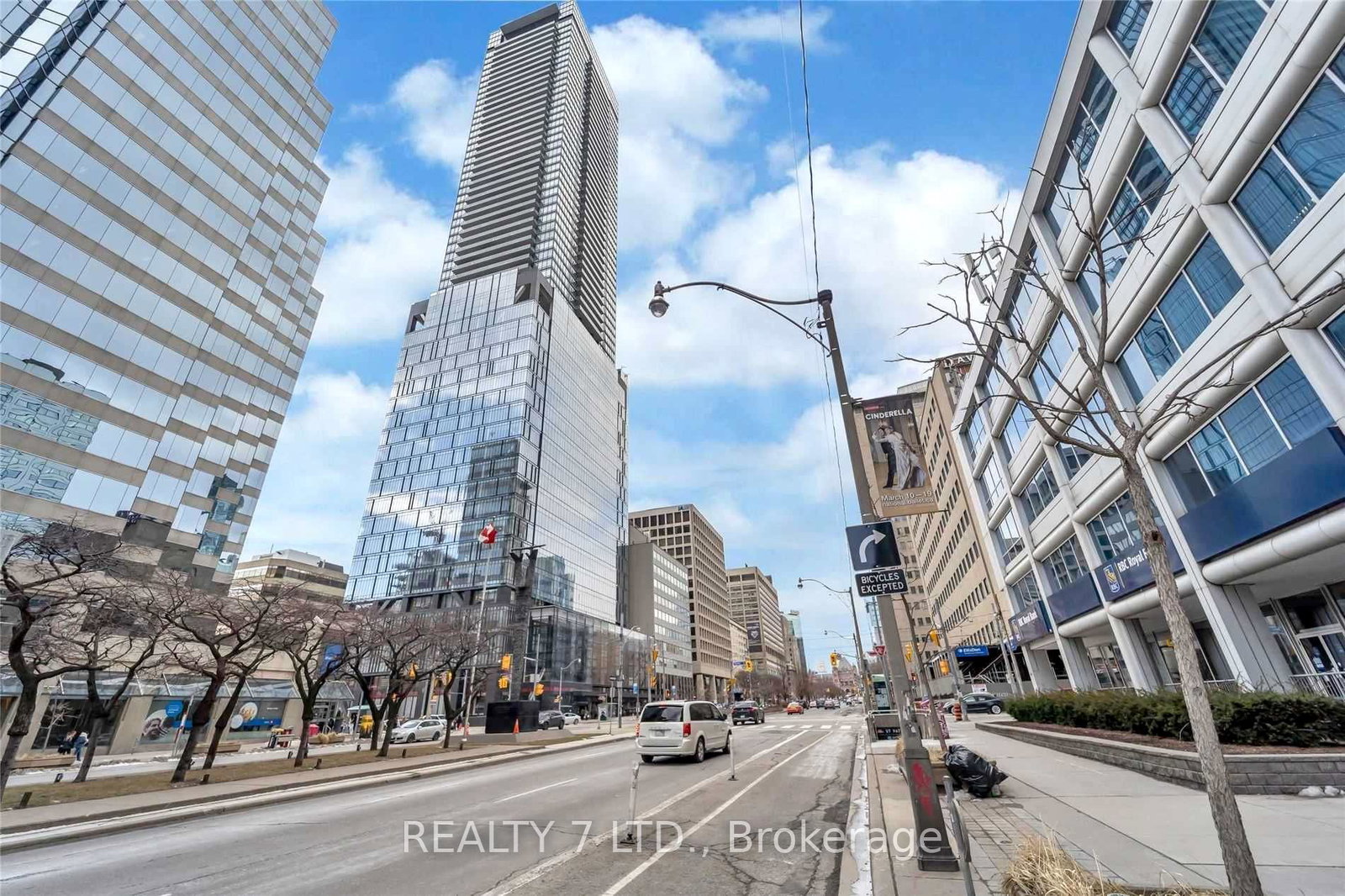 488-university-avenue-toronto-ontario-c13081344