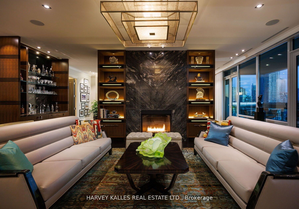 206-bloor-street-w-toronto-ontario-c13081348