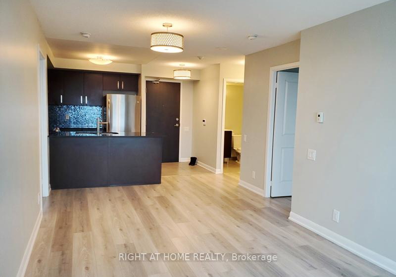 17-anndale-drive-north-york-ontario-c13081404
