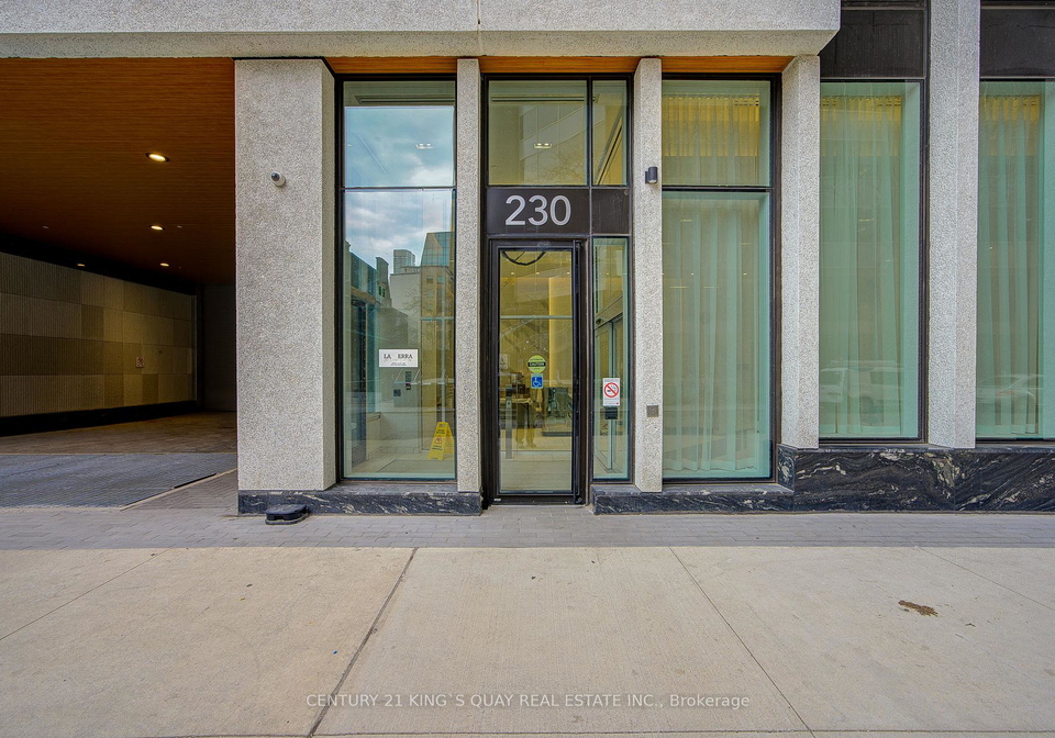 230-simcoe-street-toronto-ontario-c13081472