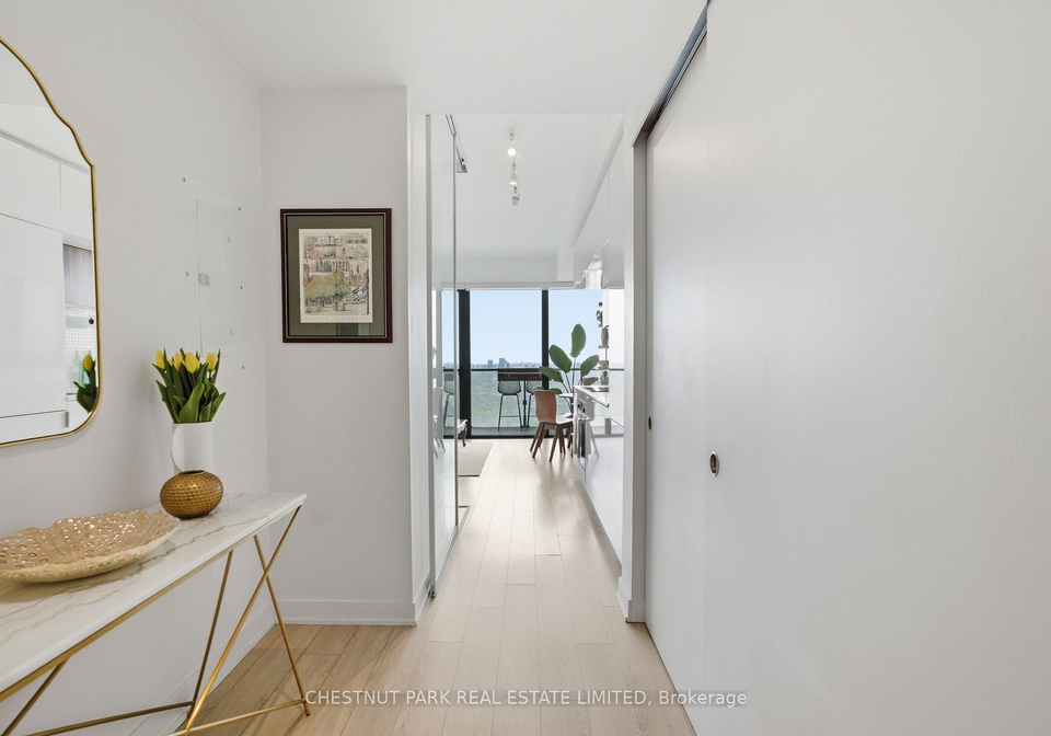 185-roehampton-avenue-toronto-ontario-c13081584