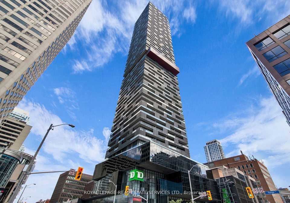 8-eglinton-avenue-e-toronto-ontario-c13081798