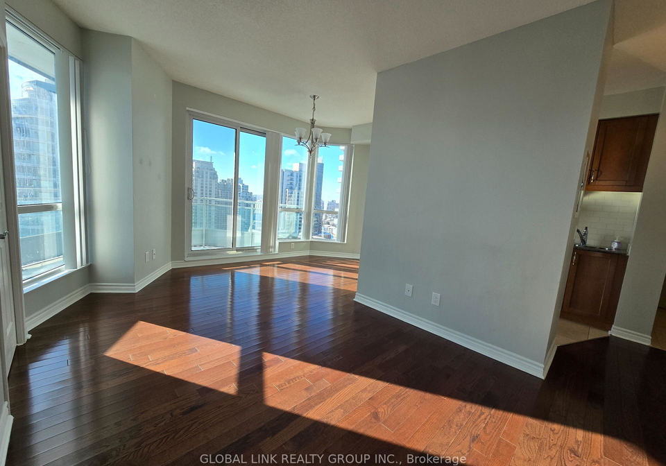18-holmes-avenue-north-york-ontario-c13081822