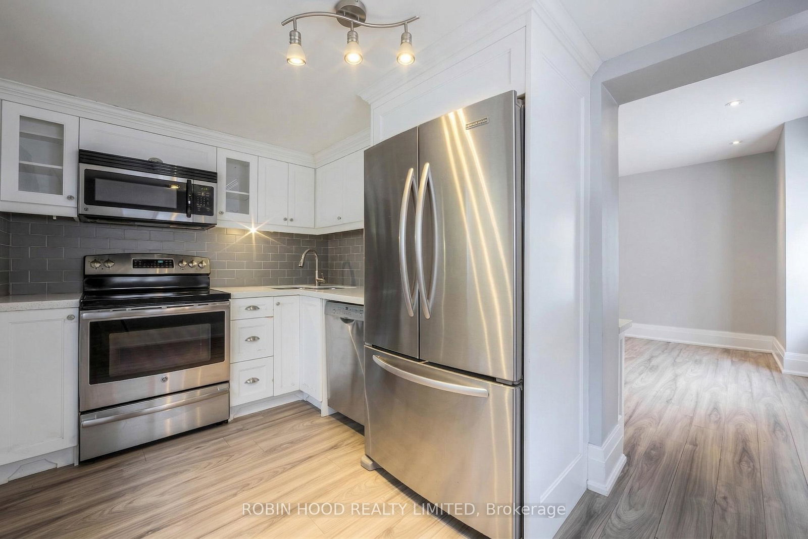 271-albany-avenue-toronto-ontario-c13081826